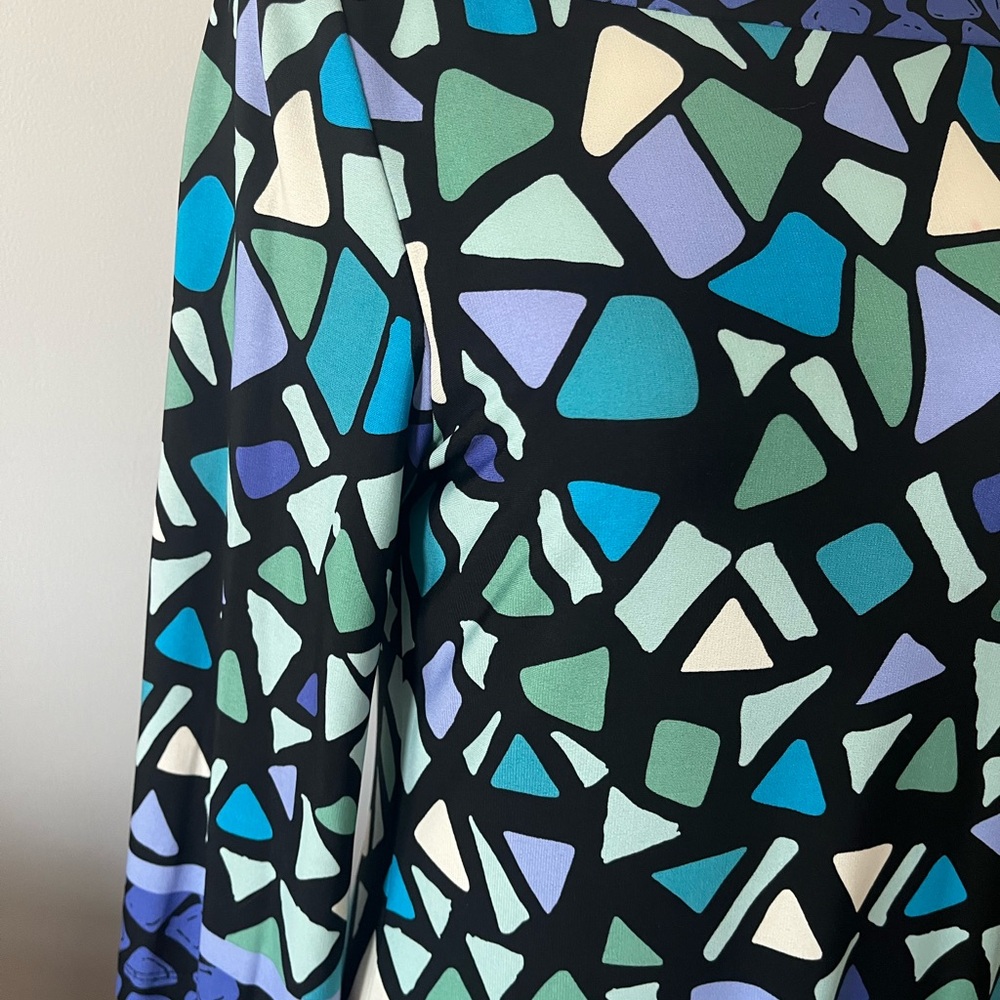 Dressbarn Stained Glass Dress 3/4 Sleeve - Picture 2 of 4
